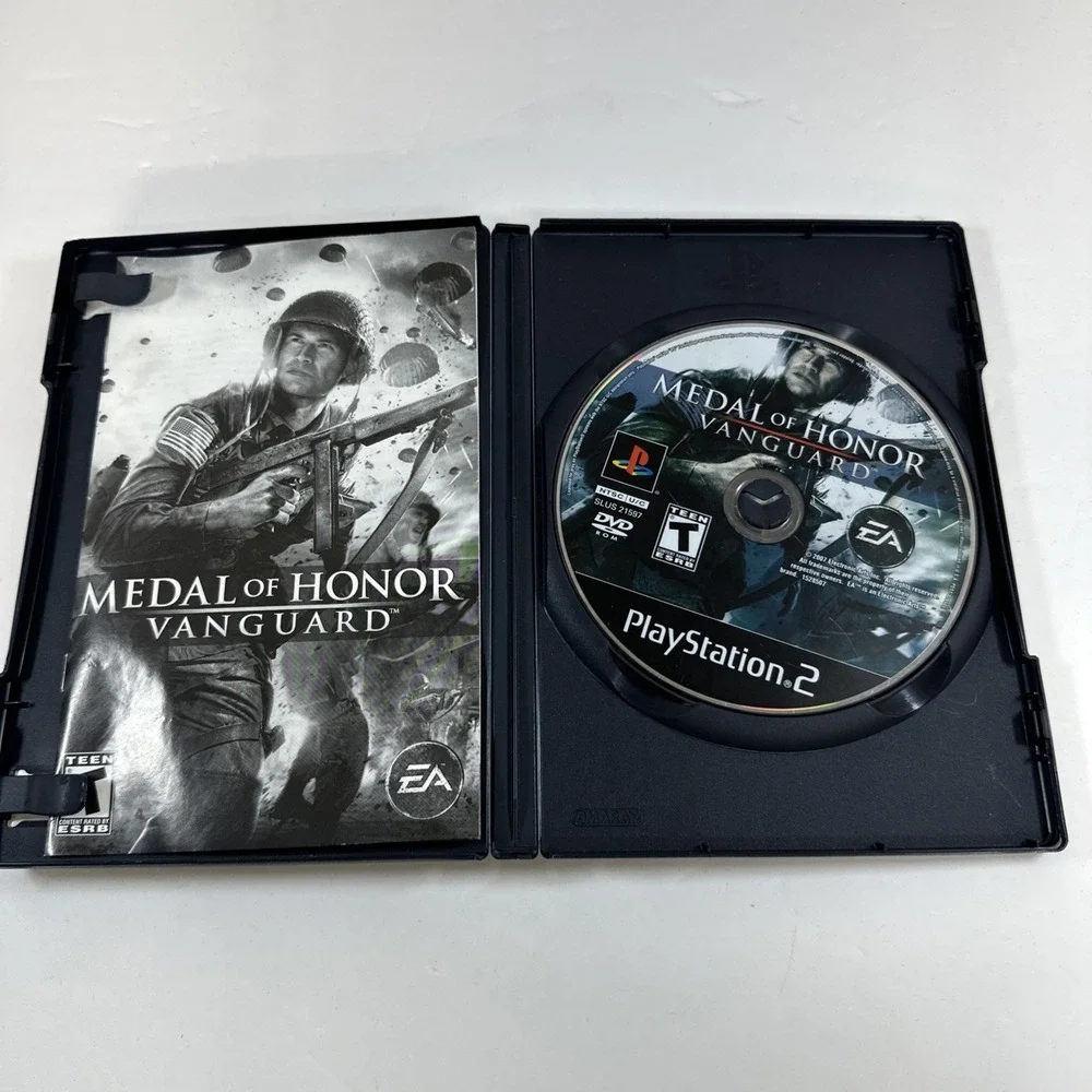 Medal of Honor: Vanguard Sony PlayStation 2 PS2 + Manual Used 2007